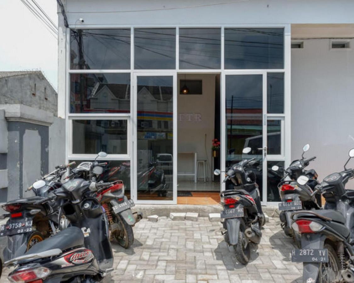 Reddoorz Near Tamansari Shopping Center 2* Salatiga